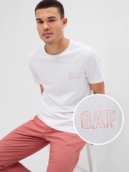 GAP T-Shirt