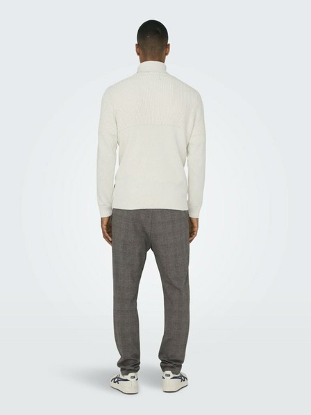 ONLY & SONS Cremefarbener Herren-Rippstrick-Rollkragen ONLY & SONS Al